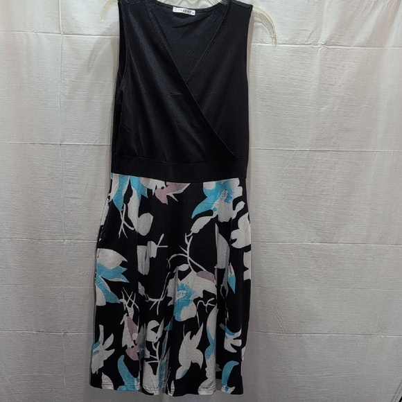 guberry Dresses & Skirts - Guberry Size Medium